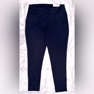 Chicos Navy Ankle Legging